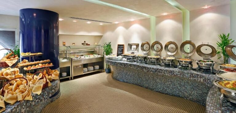 City Seasons Al Hamra Hotel 3