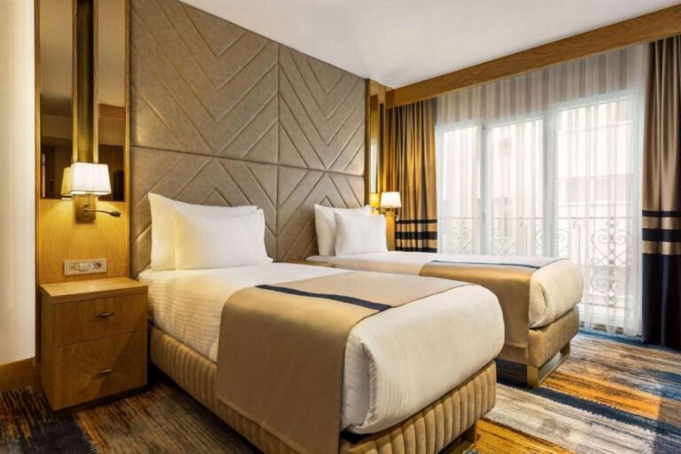 Days Inn by Wyndham Istanbul 2