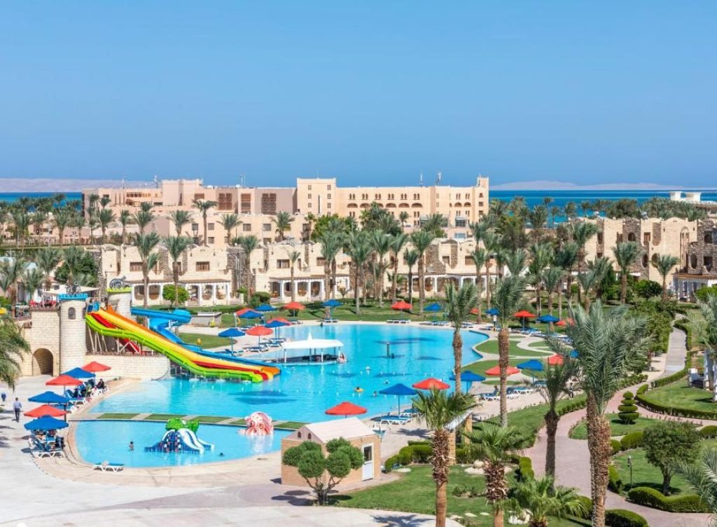 Royal Lagoons Resort & Aqua Park 1